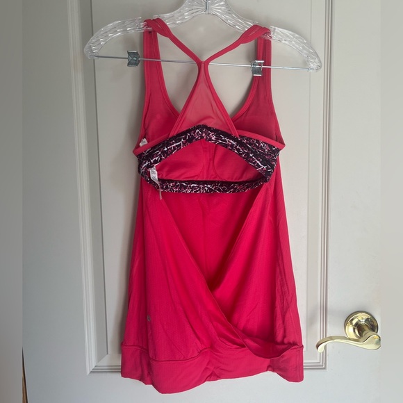 Lululemon Hot Pink 2-in-1 Racerback Sports Bra and Open-Back Tank size 4 - Picture 5 of 5